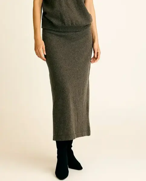 Gabby Nederdel – 100% recycled Eco-wool  /  Graphite