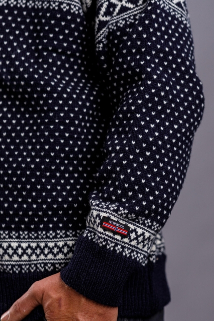 Norsk strik Cardigan i uld  - Mørkeblå med fliskrave - unisex 