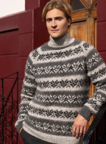 44-12 Nostalgía Strikkeopskrift sweater i Léttlopi trykt