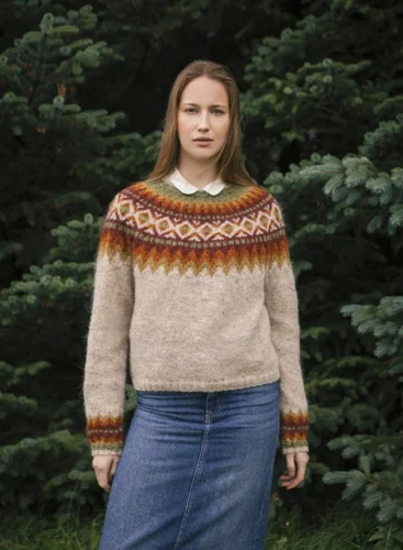 44-24 Góa Strikkeopskrift sweater i Fjallalopi PDF