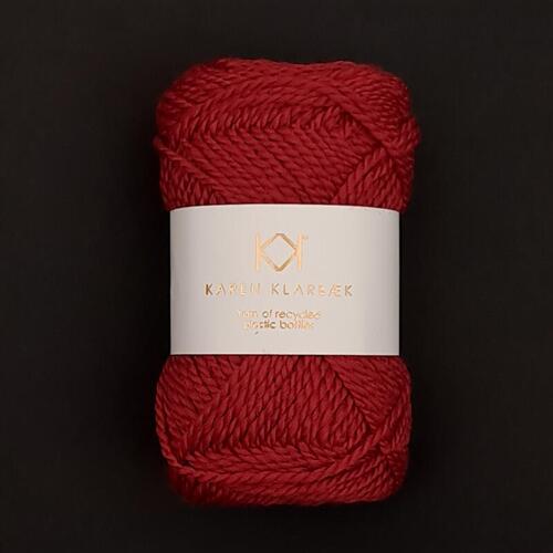 Recycled bottle yarn / Christmas red 3016