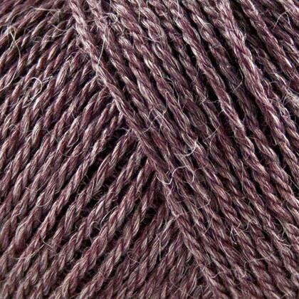 No.3 / Organic wool nettles / Sort oliven  v1129