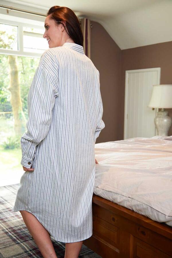 Vintage Women's Flannel Nightshirt - Blue/ Ivory Stripe