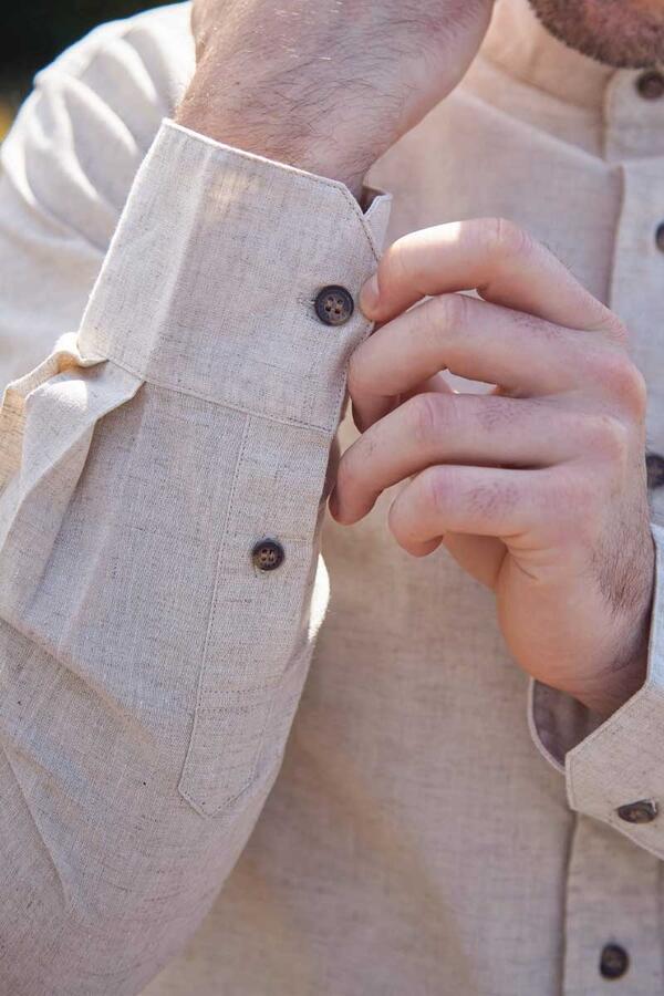 Klassisk Hør skjorte i naturfarve/ Made in Ireland