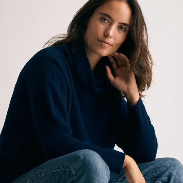 Sif/ Navy/ 100% Ultrafine Merinould/Gorridsen Design