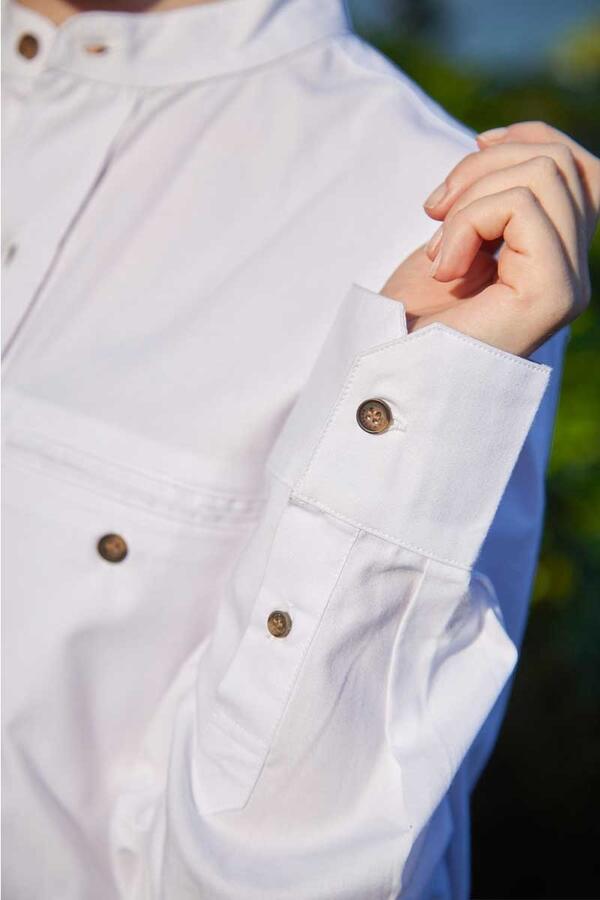 Klassisk Hør skjorte i bleget hvid/ Made in Ireland