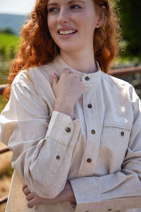 Klassisk Hør skjorte i naturfarve/ Made in Ireland