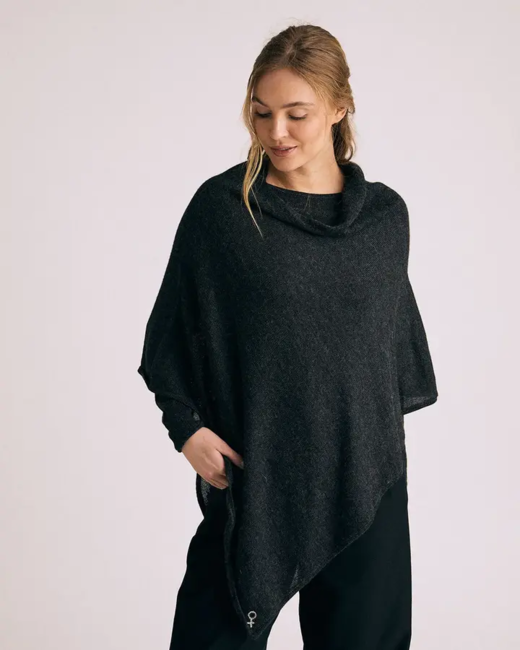 100% Baby Alpaca Poncho/ Eos/ Antracite
