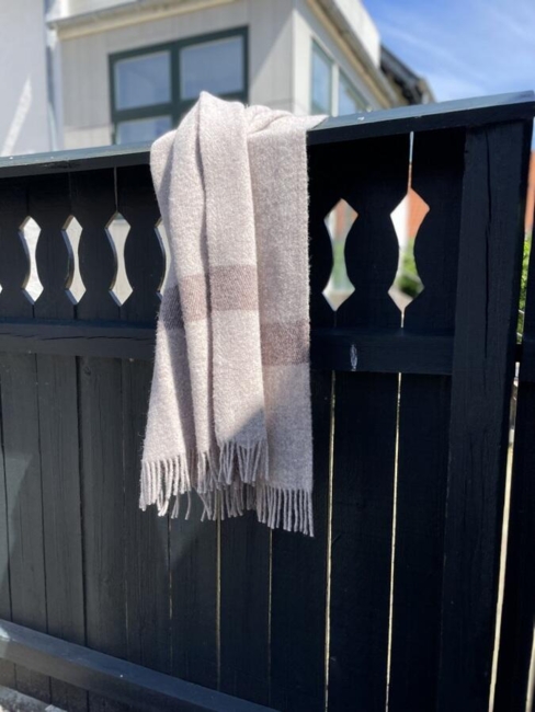 Ternet Uldplaid i naturfarver – 100% ny norsk uld