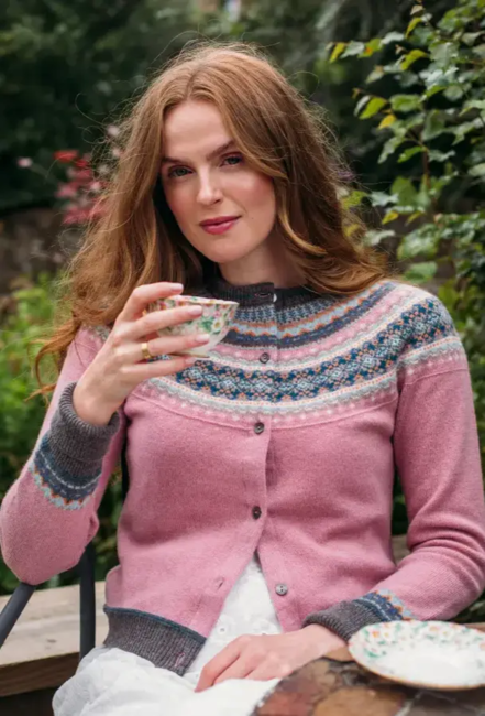 Alpine Cardigan Éribe – Vintag pink | Fair Isle cardigan i 100% merinould