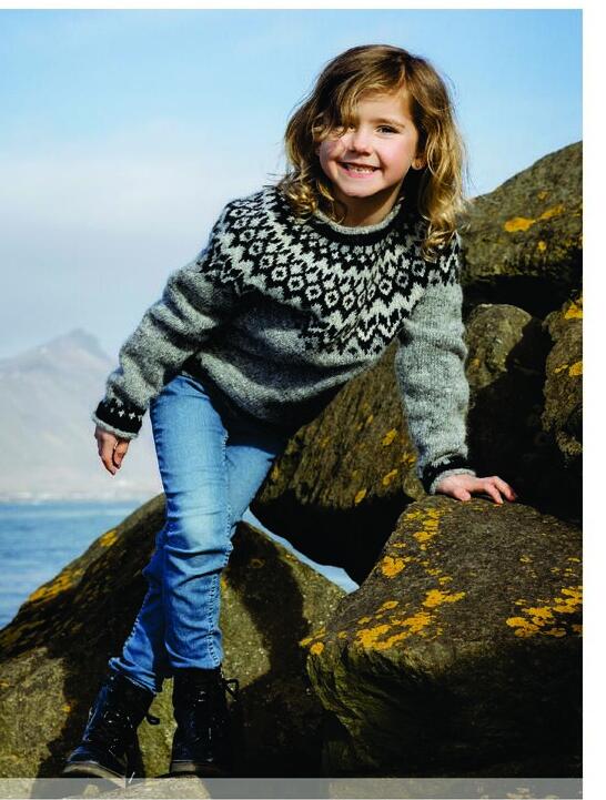 Riddari – strikkeopskrift til børn  islandsk sweater i Fjallalopi / GRATIS