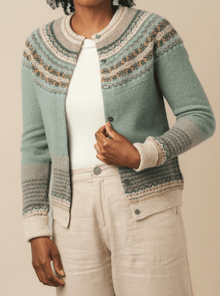 Alpine Cardigan Éribe – Sage | Fair Isle cardigan i 100% merinould