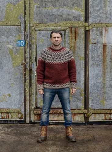 44-4 Hraglandi Strikkeopskrift sweater i Plötulopi (pladegarn) PDF