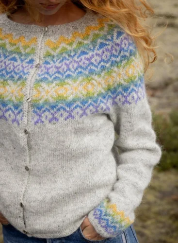 45-15 Sigur Strikkeopskrift cardigan i Fjallalopi (engelsk) PDF