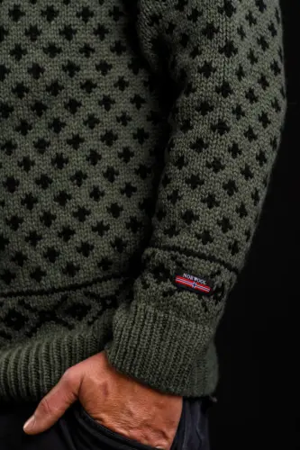 Islænder sweater / Rullekrave / Mørk olive / Norwool