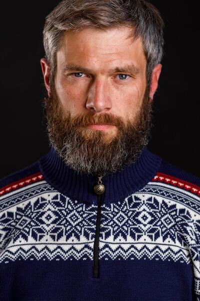 Luksus Norsk Sweater / 100% Merinould/ Mørkeblå