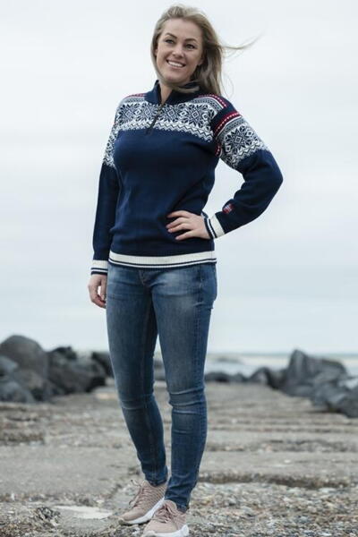 Luksus Norsk Sweater med lille lynlås / 100% Merinould/ Mørkeblå