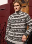 44-12 Nostalgía Strikkeopskrift sweater i Léttlopi PDF