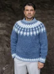 44-16 Skammdegi Strikkeopskrift sweater i Plötulopi (pladegarn) PDF