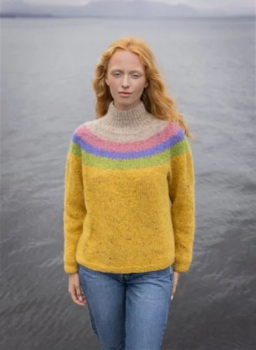45-23 Þeyr Strikkeopskrift sweater i Fjallalopi (engelsk) trykt