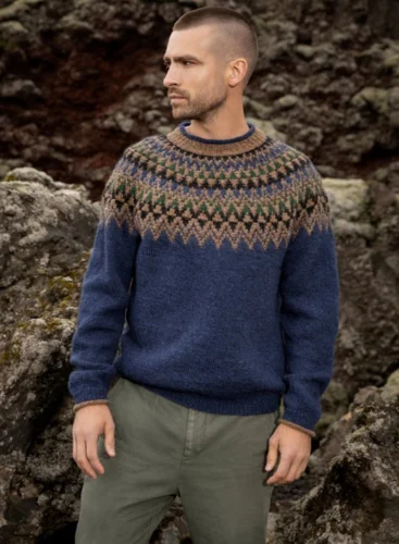 45-8 Skuggsjá Strikkeopskrift sweater i Fjallalopi (engelsk) PDF